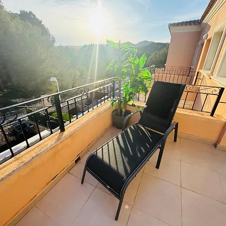 Adosado Entorno Playa Y Montana Tranquilidad Relax Jacuzzi Piscina Wifi Aire Jardin Barbacoa Y Parking Holiday home Calpe